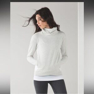 Lululemon On the double pullover Hoodie Sweater Heathered Grey/white Size 10